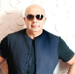 TARUN TAHILIANI FASHION DESIGNER